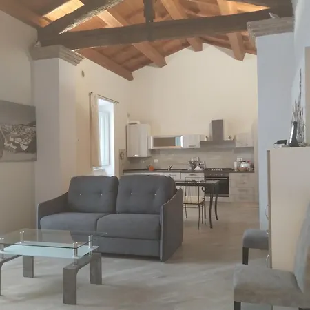 Dimora Luem Apartamento LʼAquila